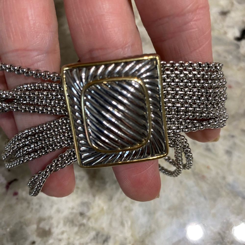 Silver and Gold toned bracelet - Picture 2 of 3